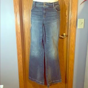 Torrid flare leg jeans sz20